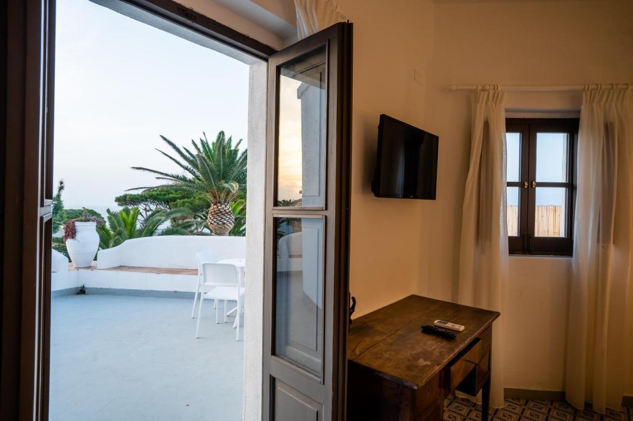 La Sciara Resort Hotel Stromboli Bagian luar foto