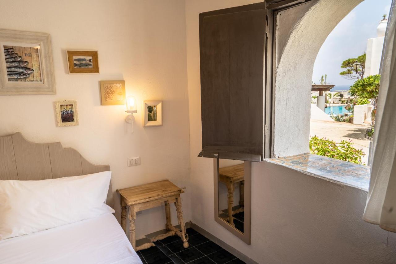 La Sciara Resort Hotel Stromboli Bagian luar foto