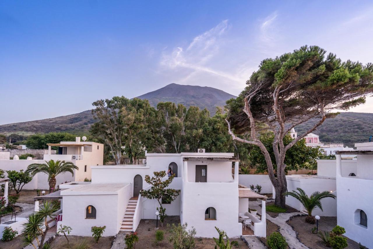 La Sciara Resort Hotel Stromboli Bagian luar foto