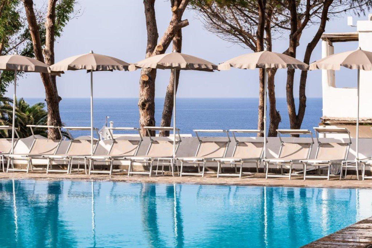 La Sciara Resort Hotel Stromboli Bagian luar foto