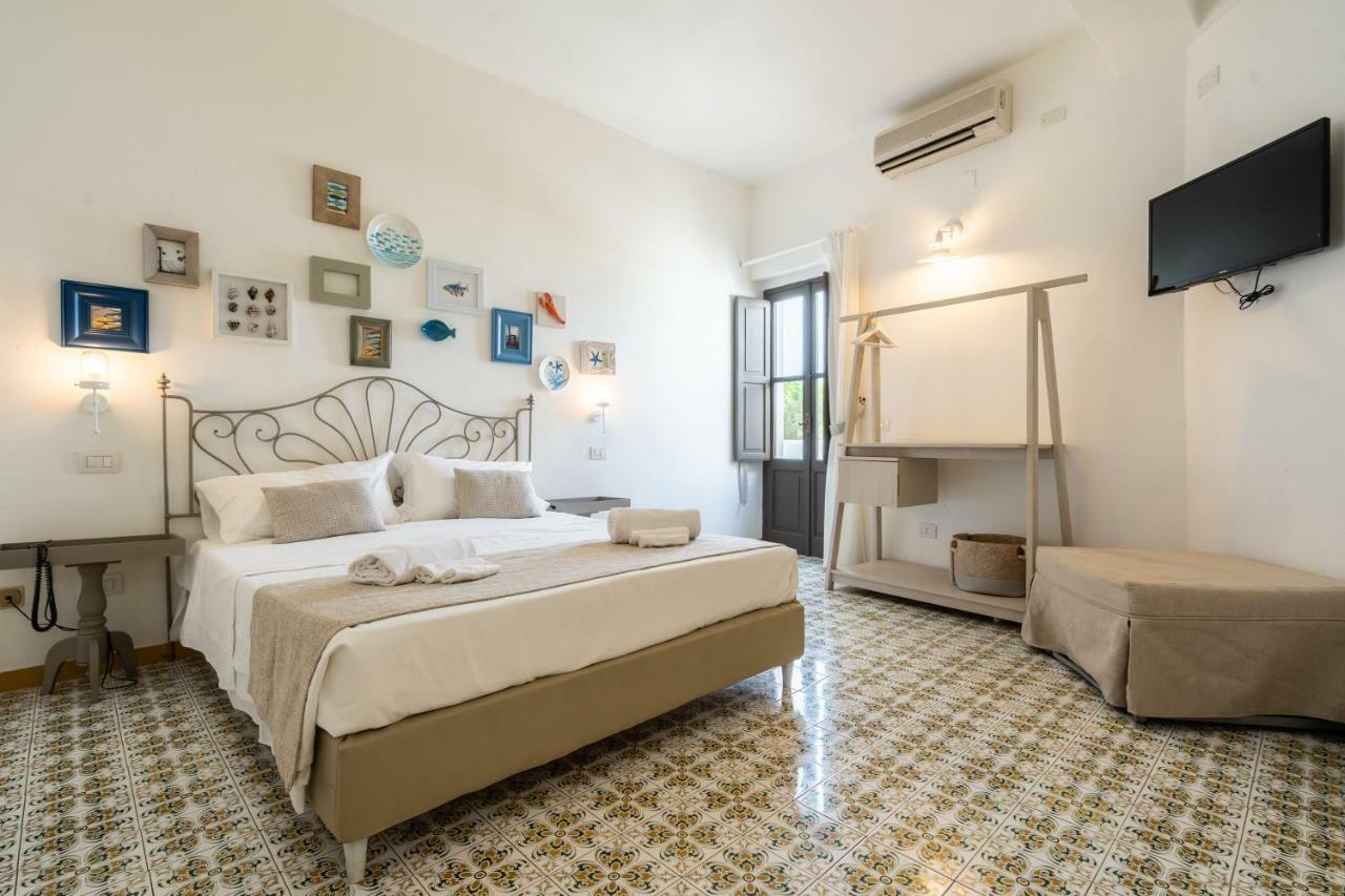 La Sciara Resort Hotel Stromboli Bagian luar foto